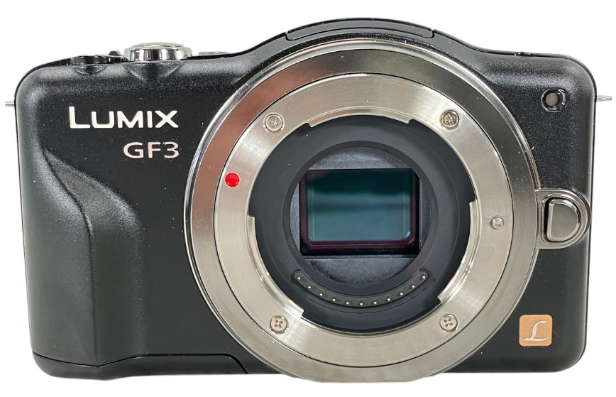 Mint Panasonic DMC-GF3 Lumix Digital Camera w/ 14-42mm f/3.5-5.6